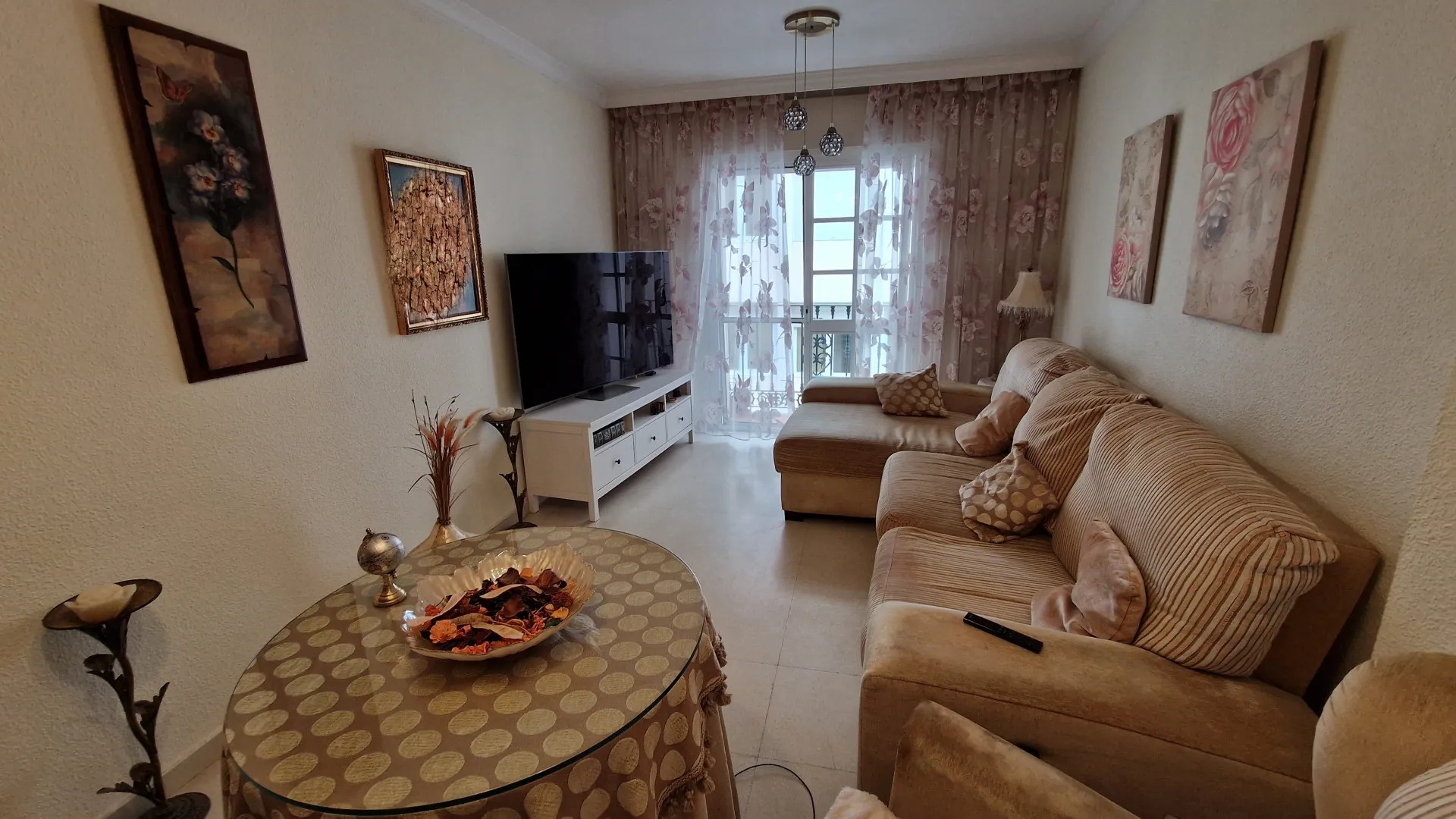 Estepona Town 2 bedrooms apartment for sale