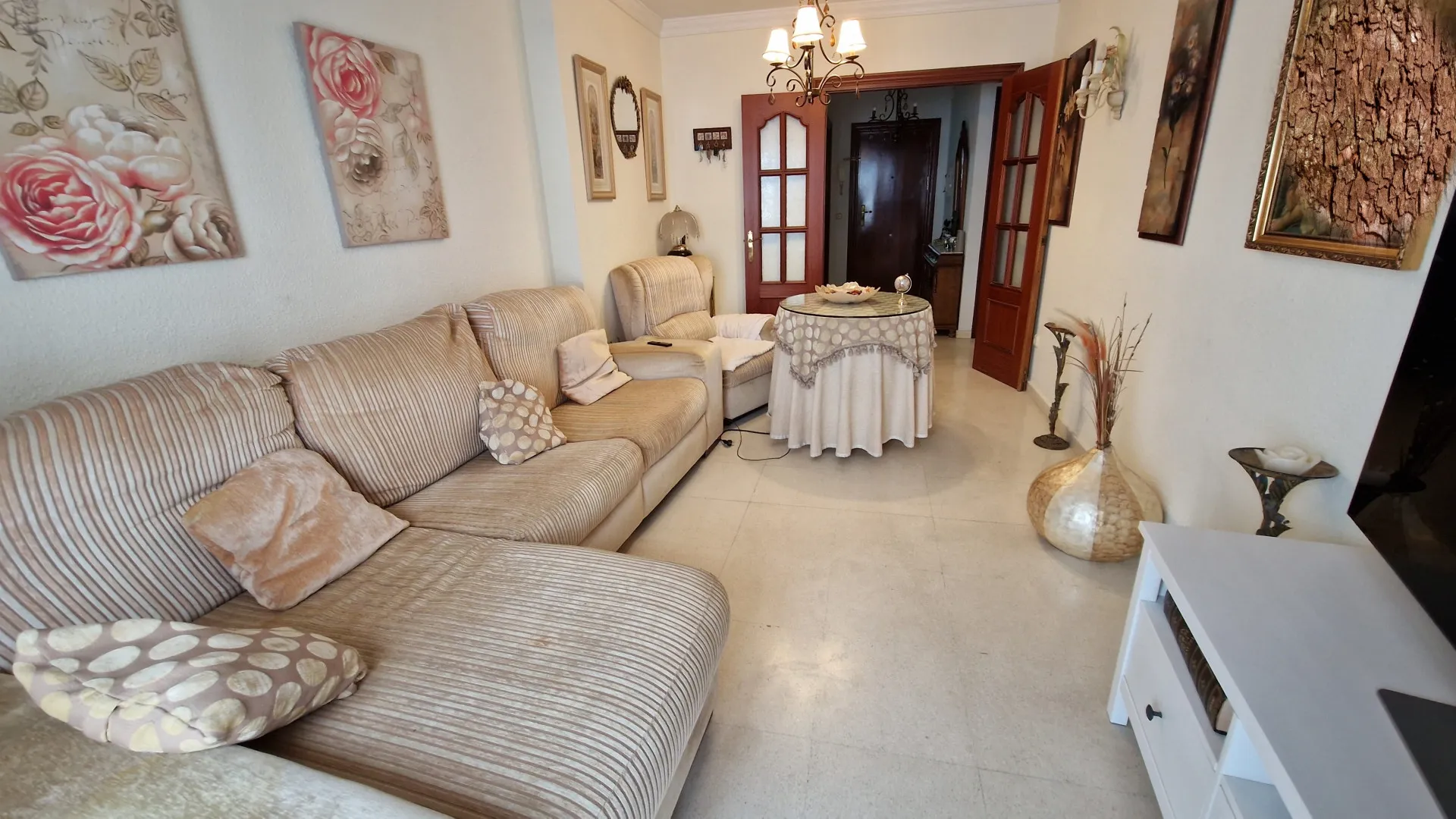 Estepona Town 2 bedrooms apartment for sale