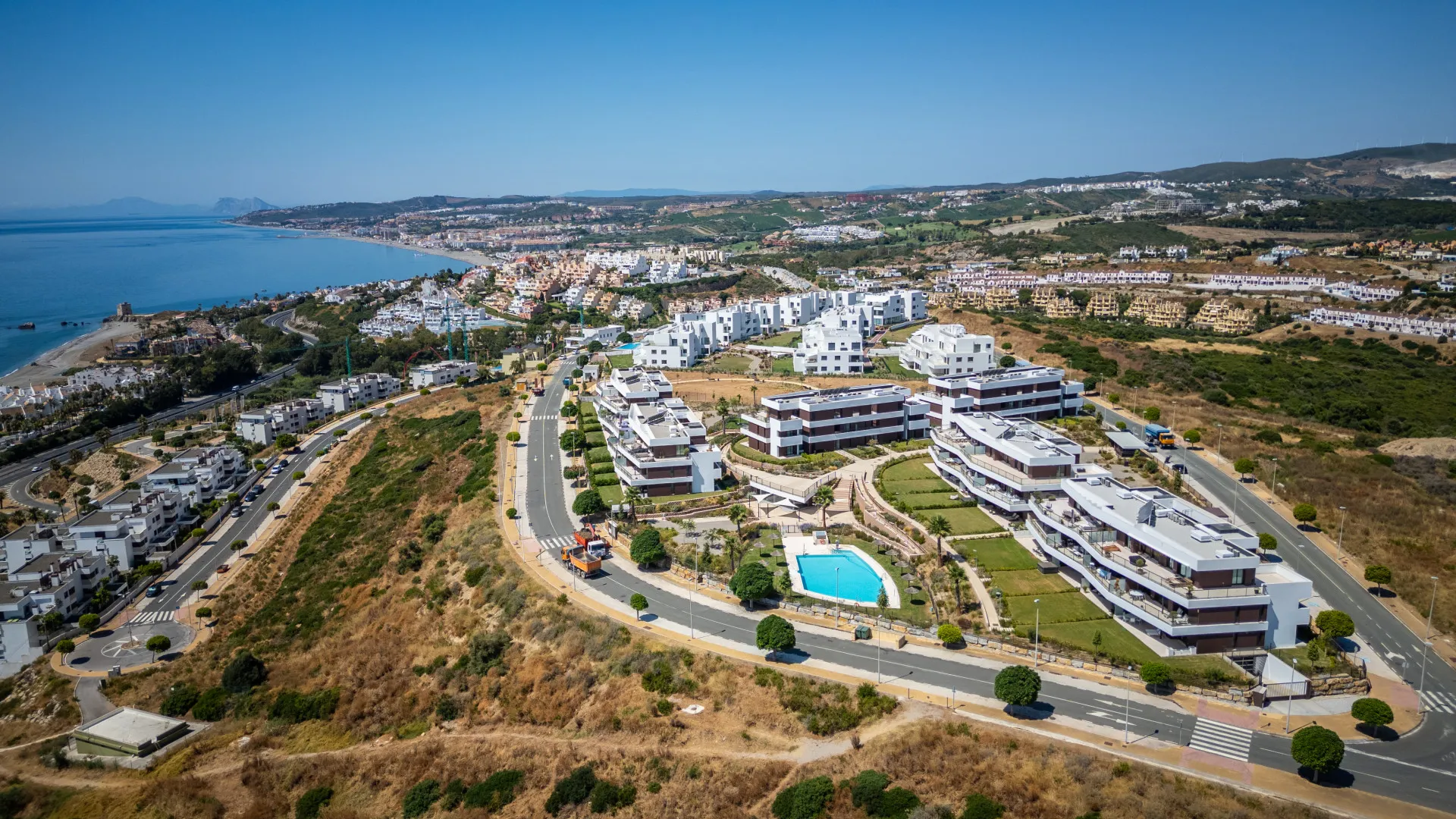 For sale ground floor apartment in Camarate Golf
