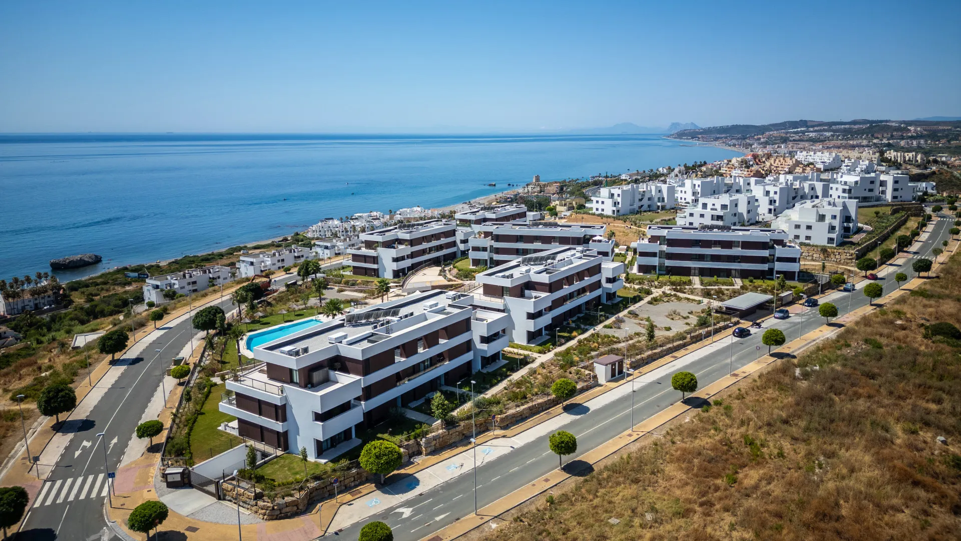 For sale ground floor apartment in Camarate Golf