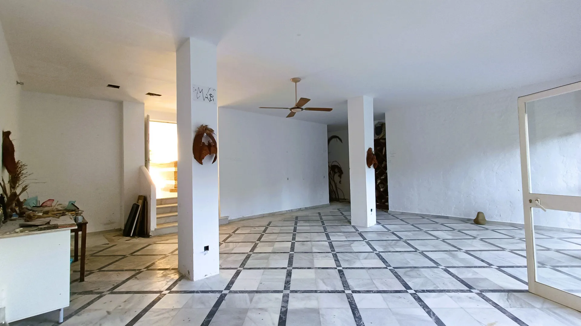 Commercial premises with 1 bedroom for sale in Bahia Dorada