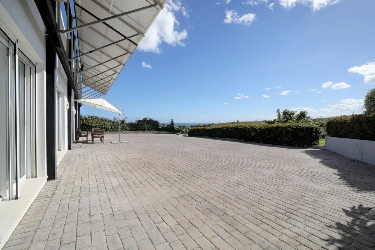 Villa with 6 bedrooms for sale in Sabinillas