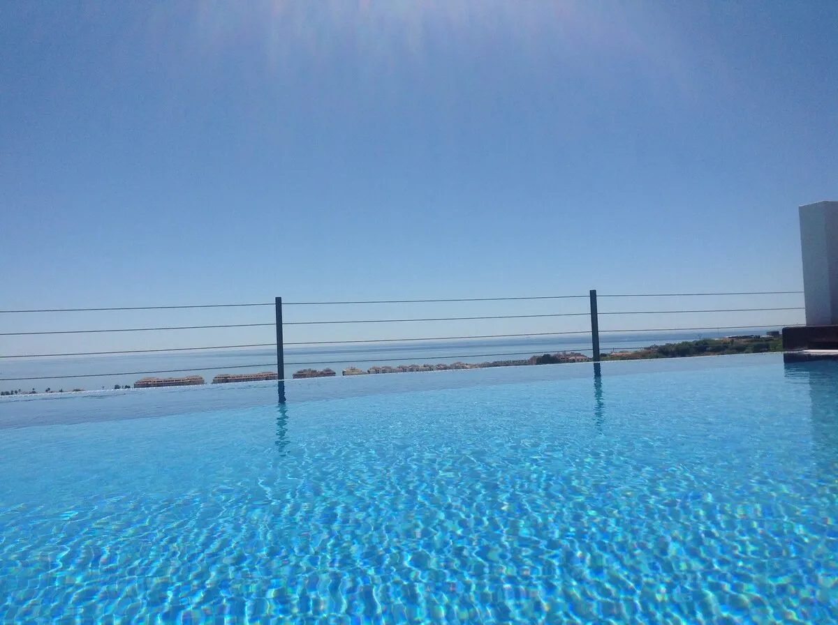 Villa with 6 bedrooms for sale in Sabinillas