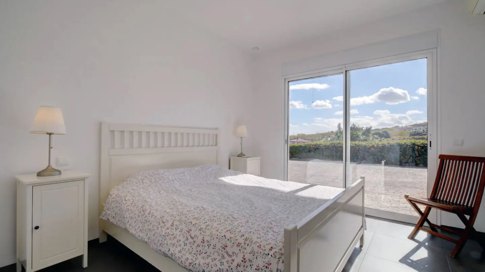 Villa with 6 bedrooms for sale in Sabinillas