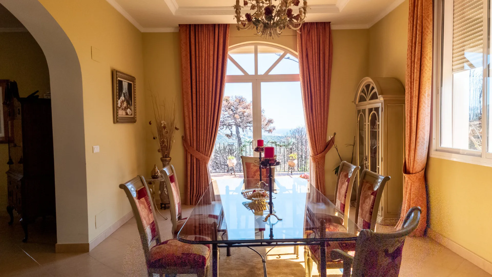 Villa en venta en Forest Hills
