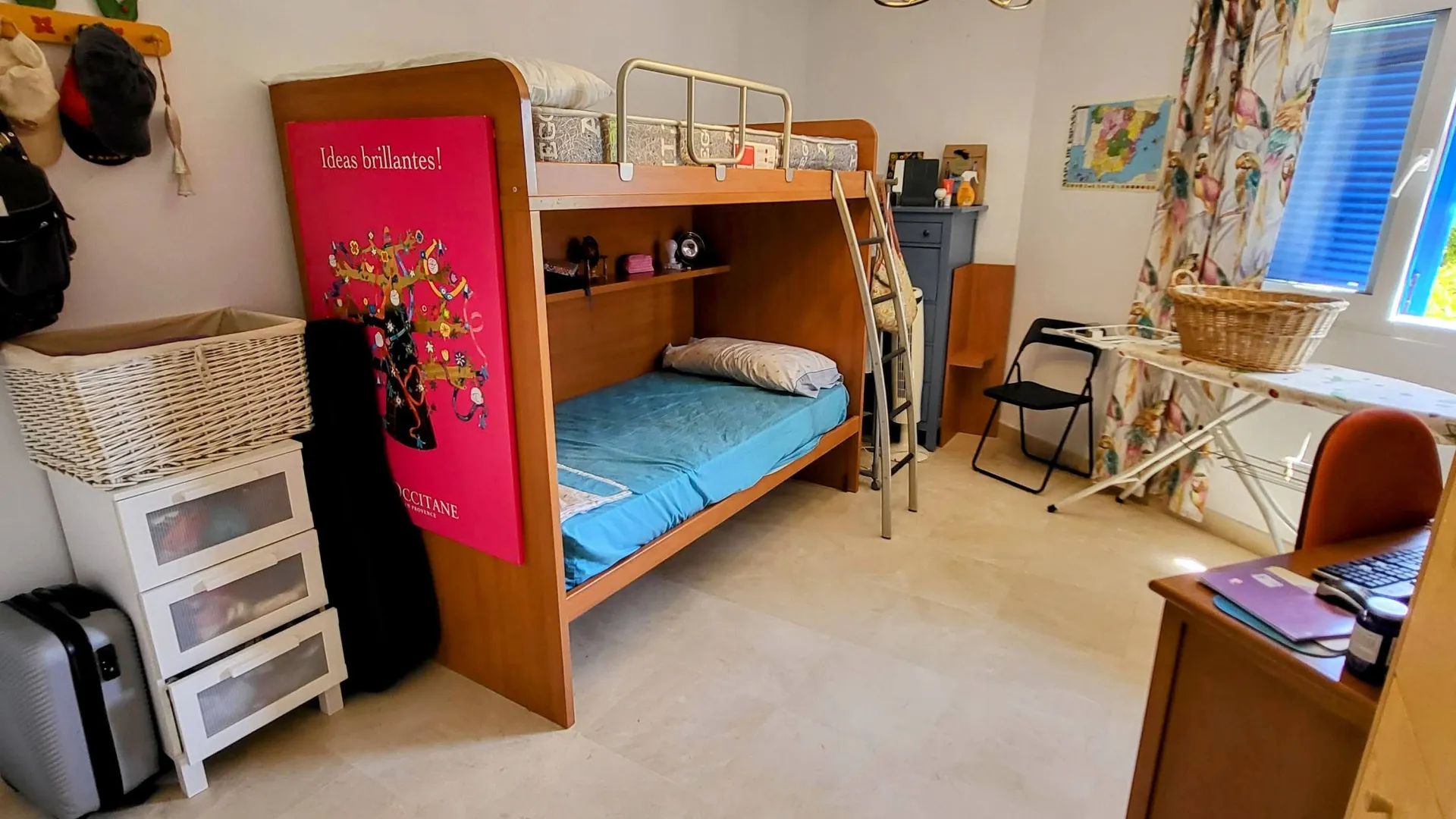 Se vende apartamento planta baja en La Noria IV con 3 dormitorios