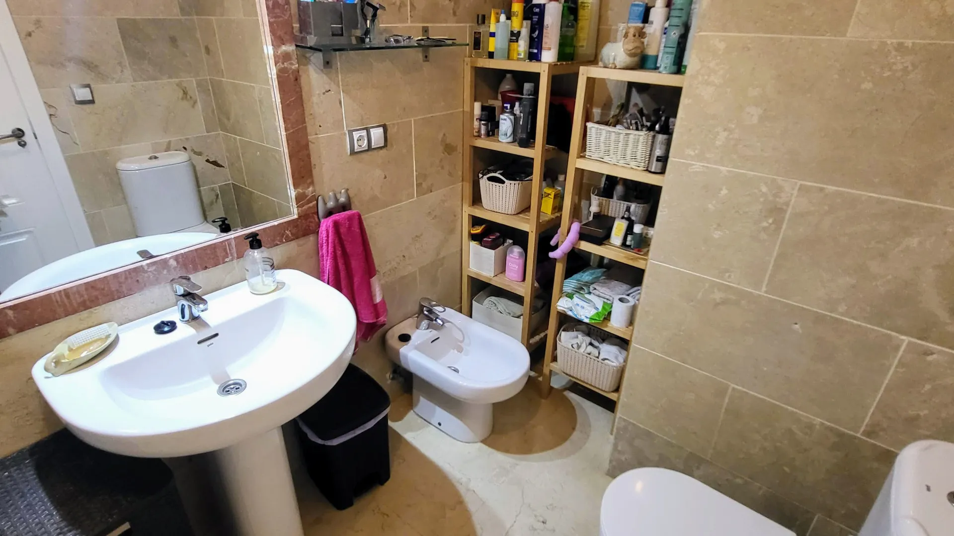 Se vende apartamento planta baja en La Noria IV con 3 dormitorios