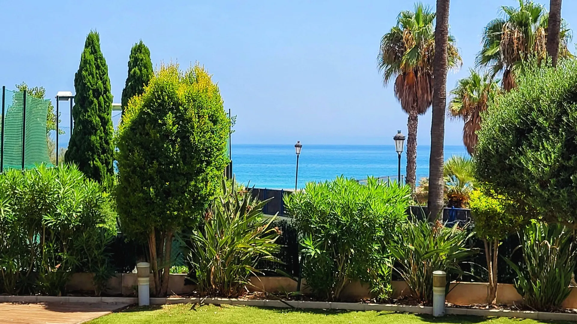 Se vende apartamento planta baja en La Noria IV con 3 dormitorios