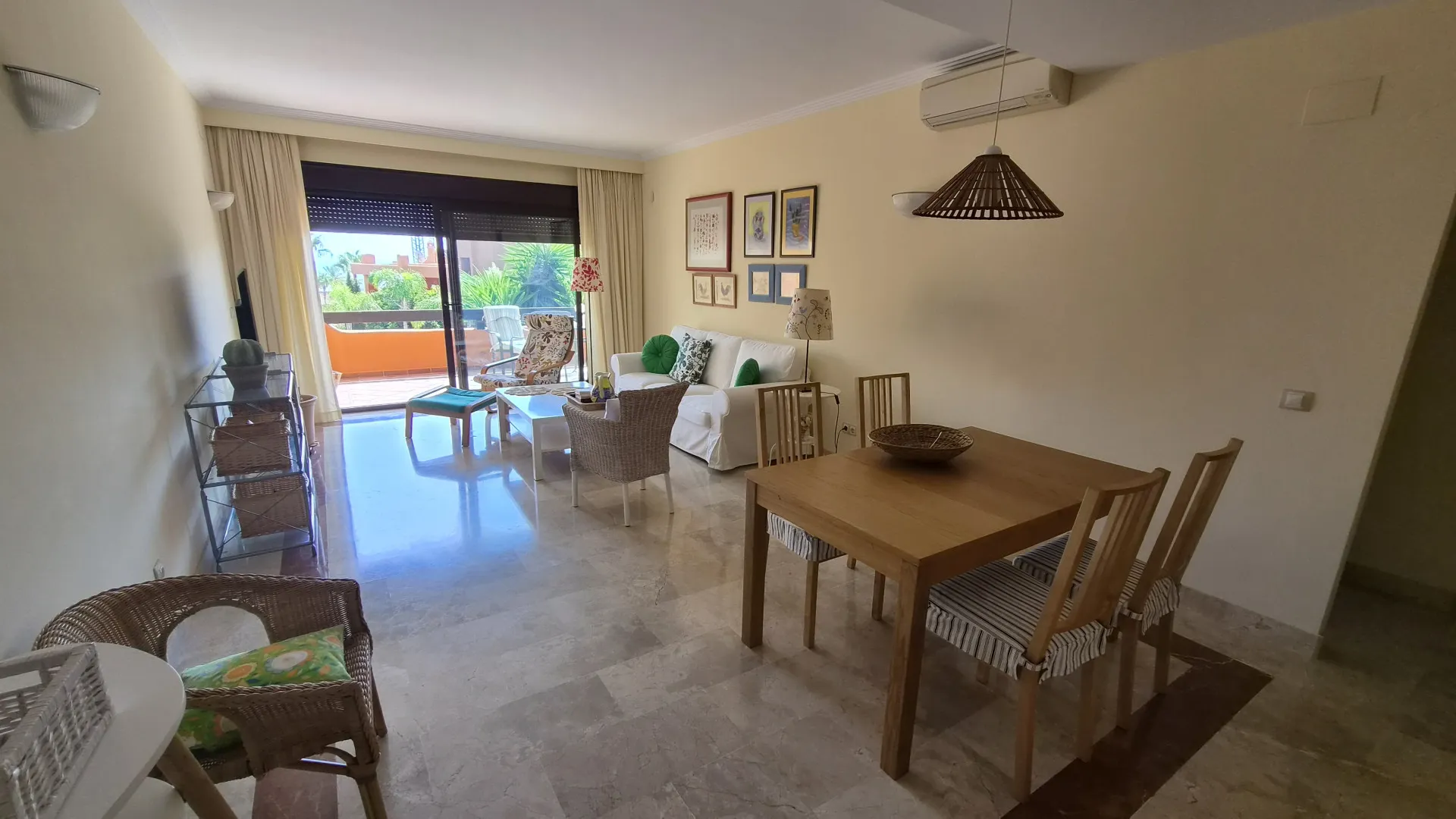 Comprar apartamento en Costa Galera con 2 dormitorios
