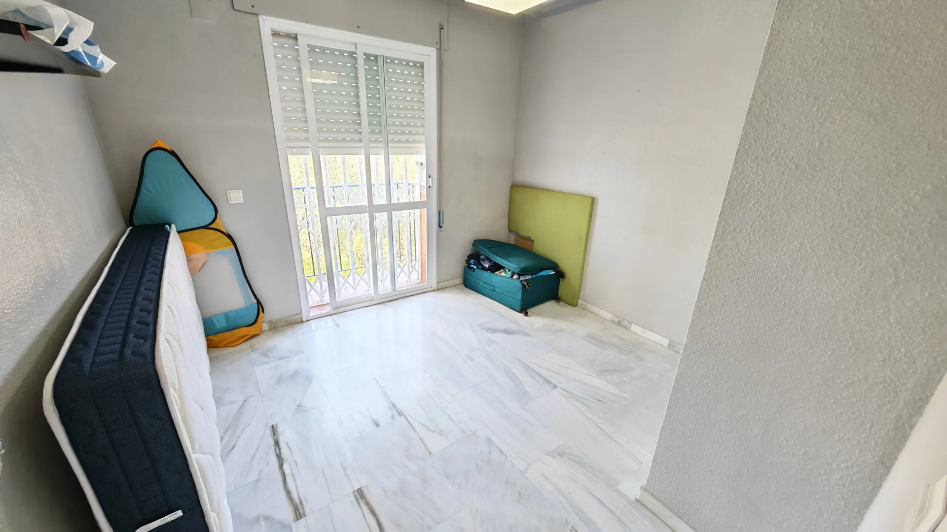 Town house for sale in Guadalobon