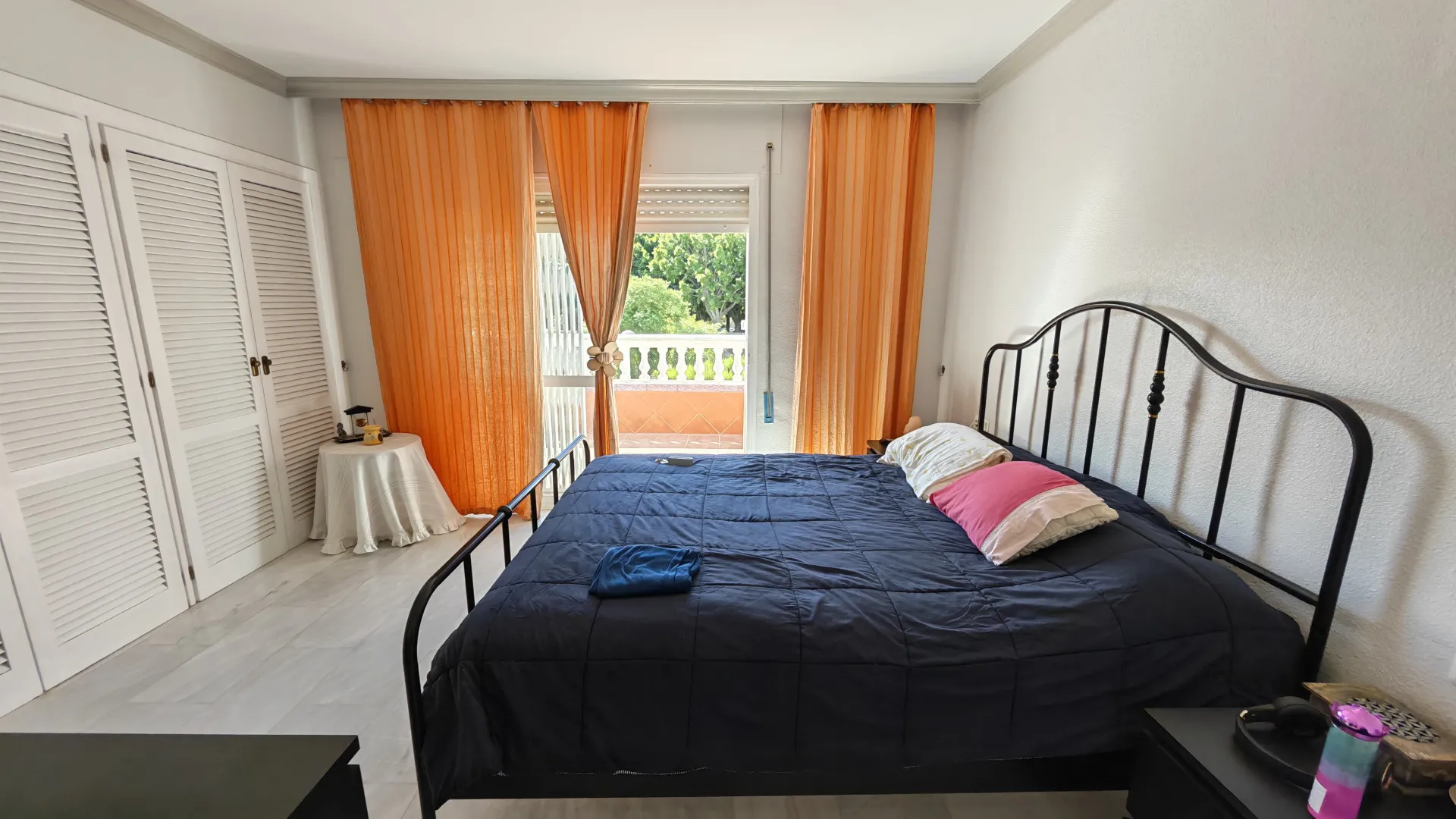 Town house for sale in Guadalobon