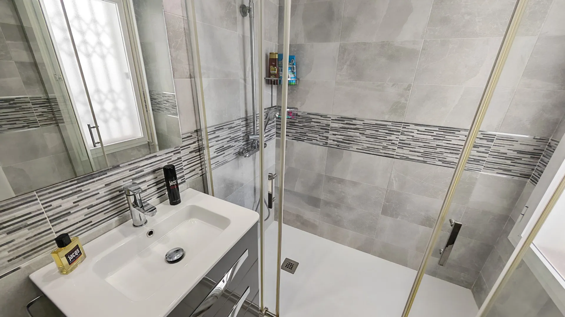 Town house for sale in Guadalobon