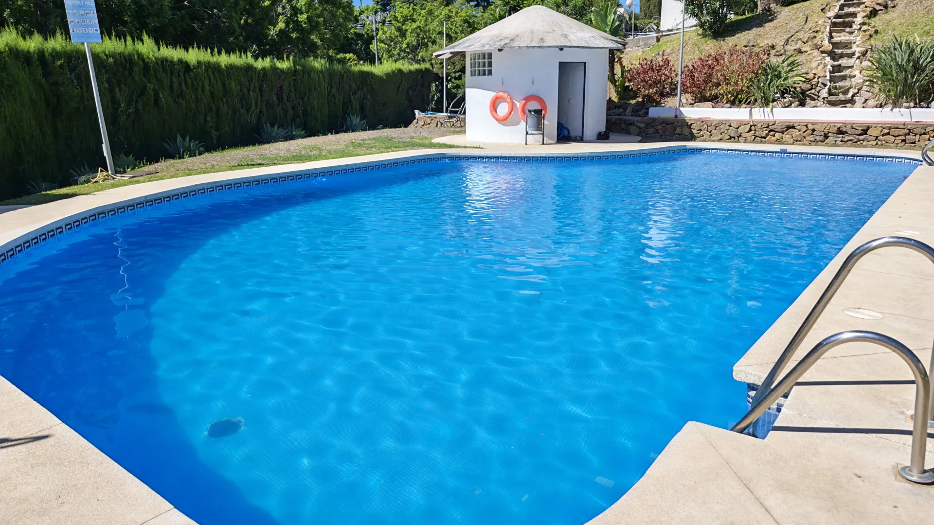 Town house for sale in Guadalobon