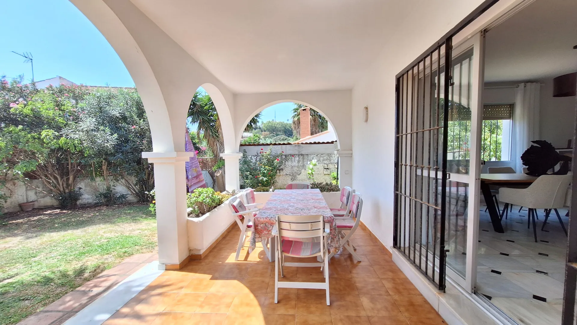 Se vende villa en Arroyo Vaquero