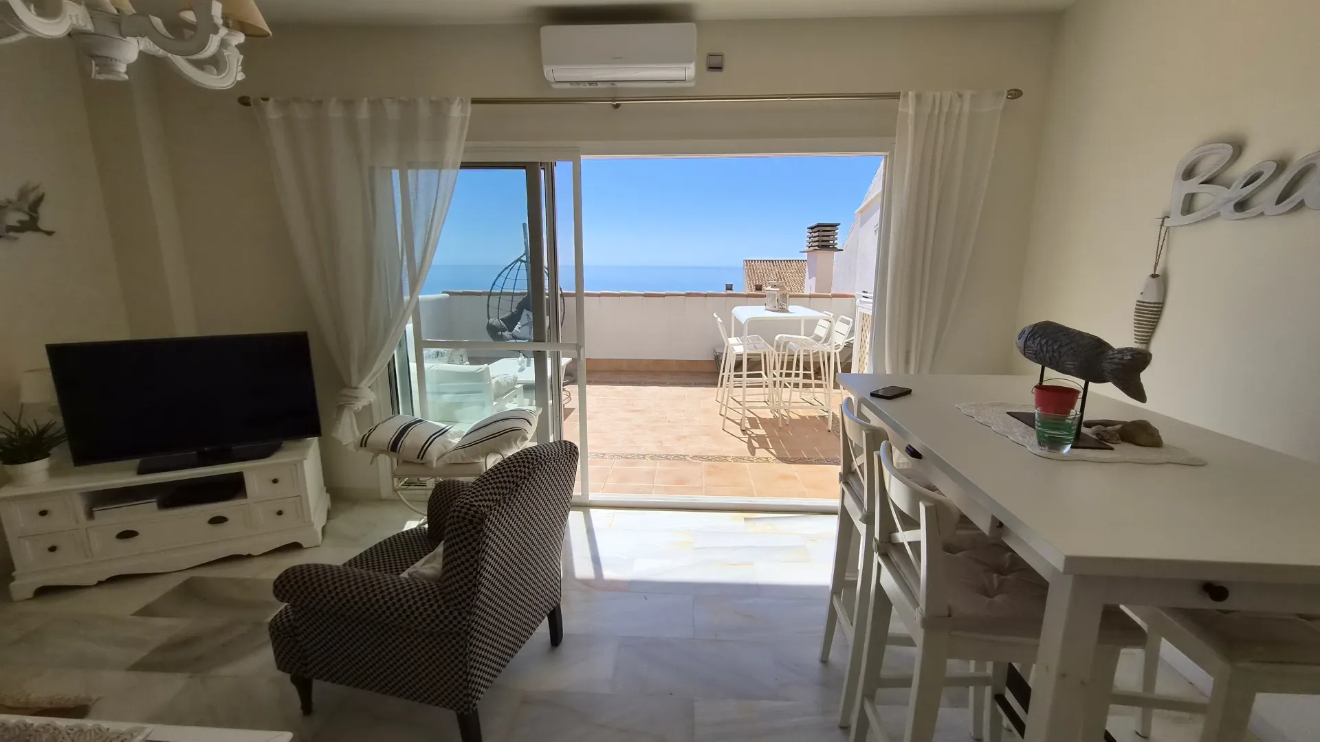 2 bedrooms apartment in Bahía de Estepona for sale