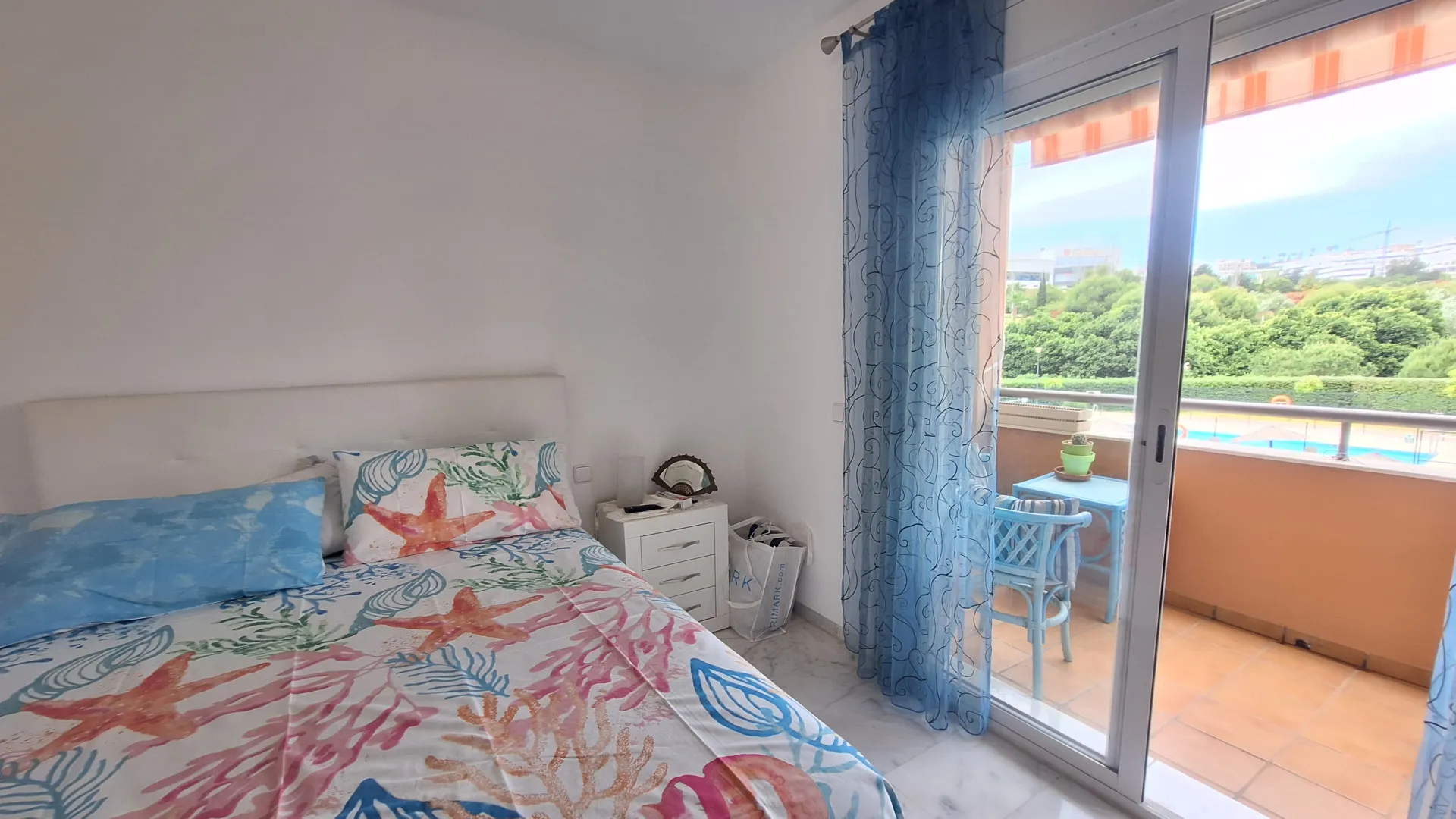 For sale flat in Estepona Centre