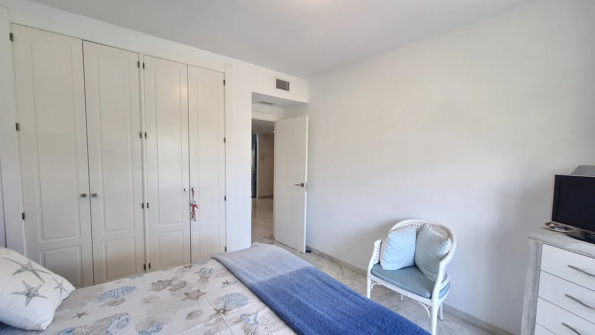 For sale flat in Estepona Centre