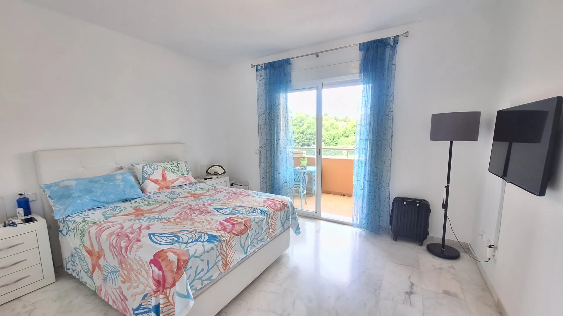 For sale flat in Estepona Centre
