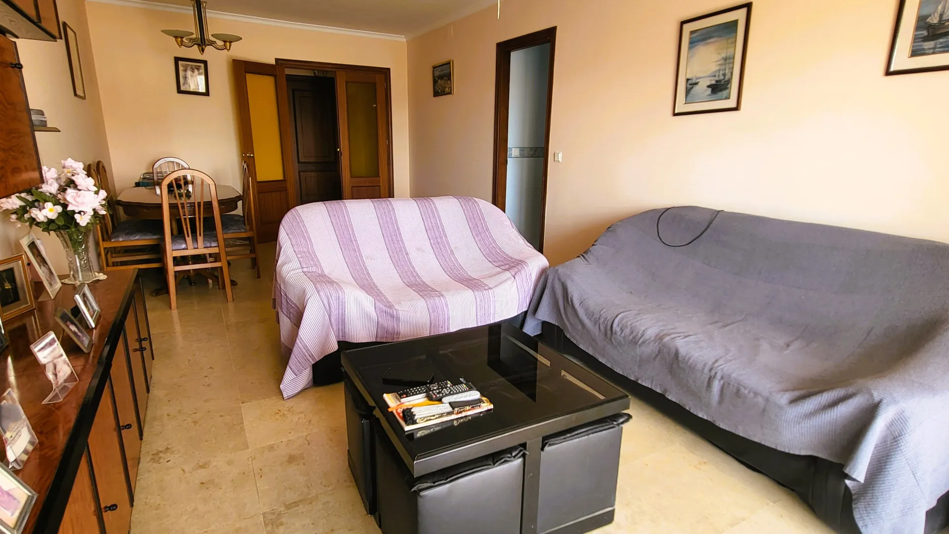 Se vende apartamento en Avda de Andalucia - Sierra de Estepona con 3 dormitorios