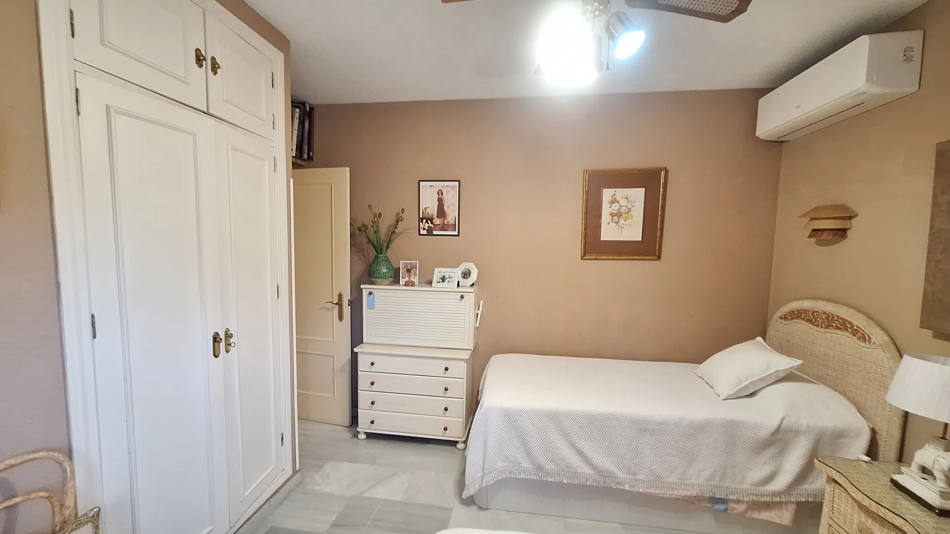 3 bedrooms town house for sale in Bel Air