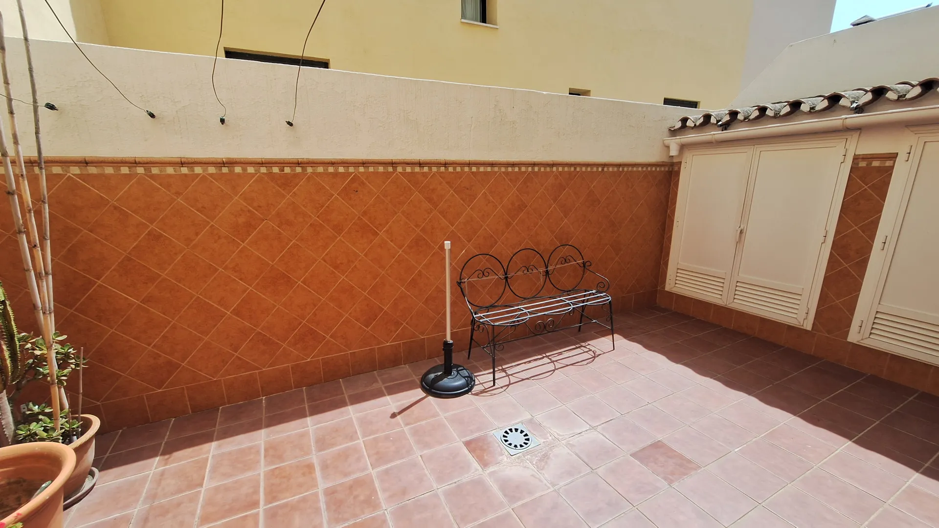 Se vende adosado en Estepona Ciudad de 6 dormitorios