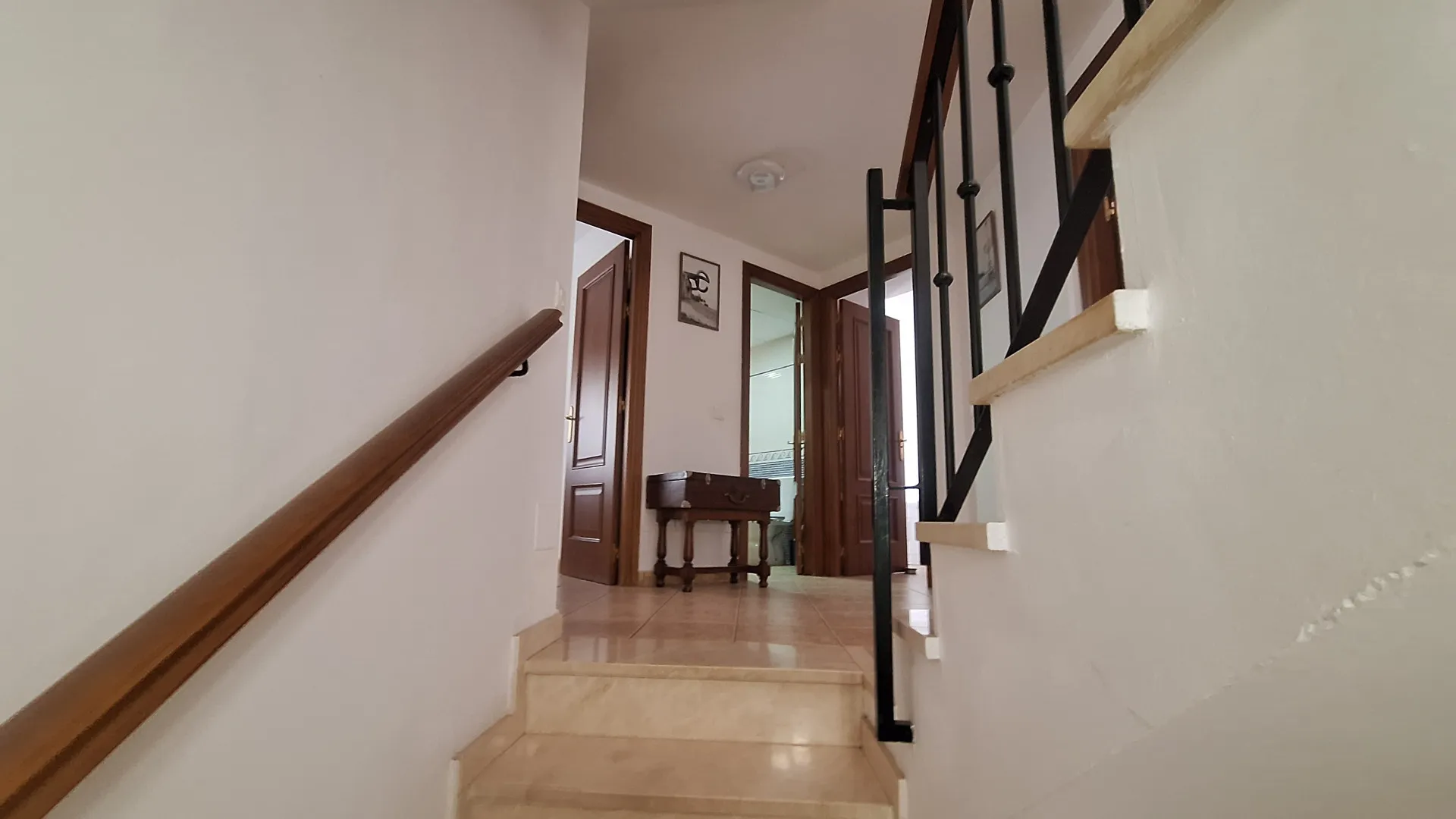 Se vende adosado en Estepona Ciudad de 6 dormitorios