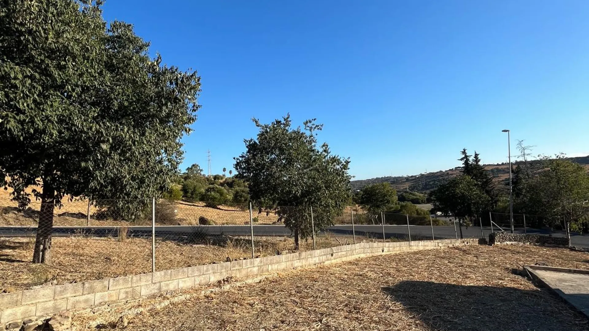 3 bedrooms country house in Guadalobon for sale