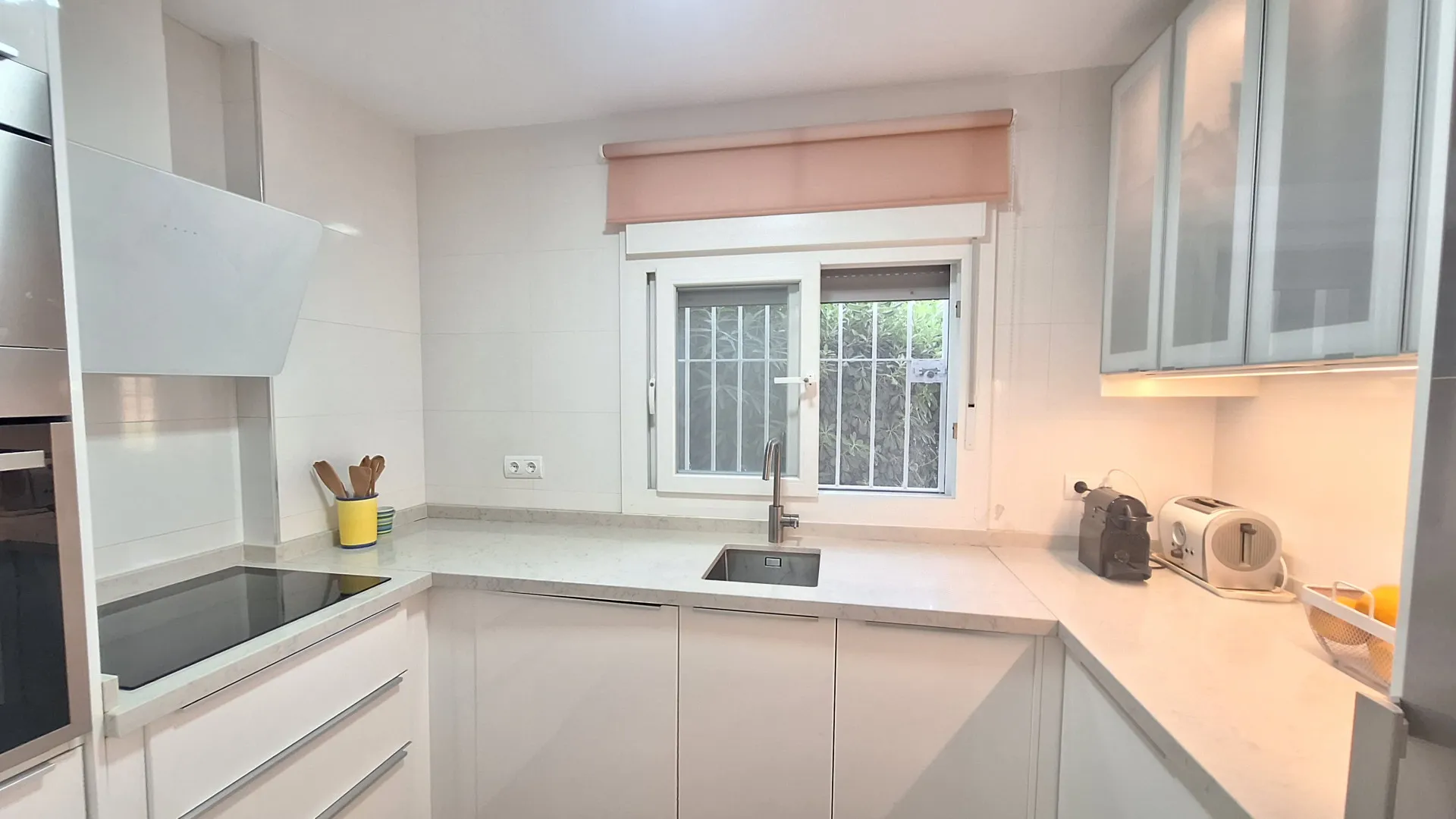 Apartment in Estepona West for sale