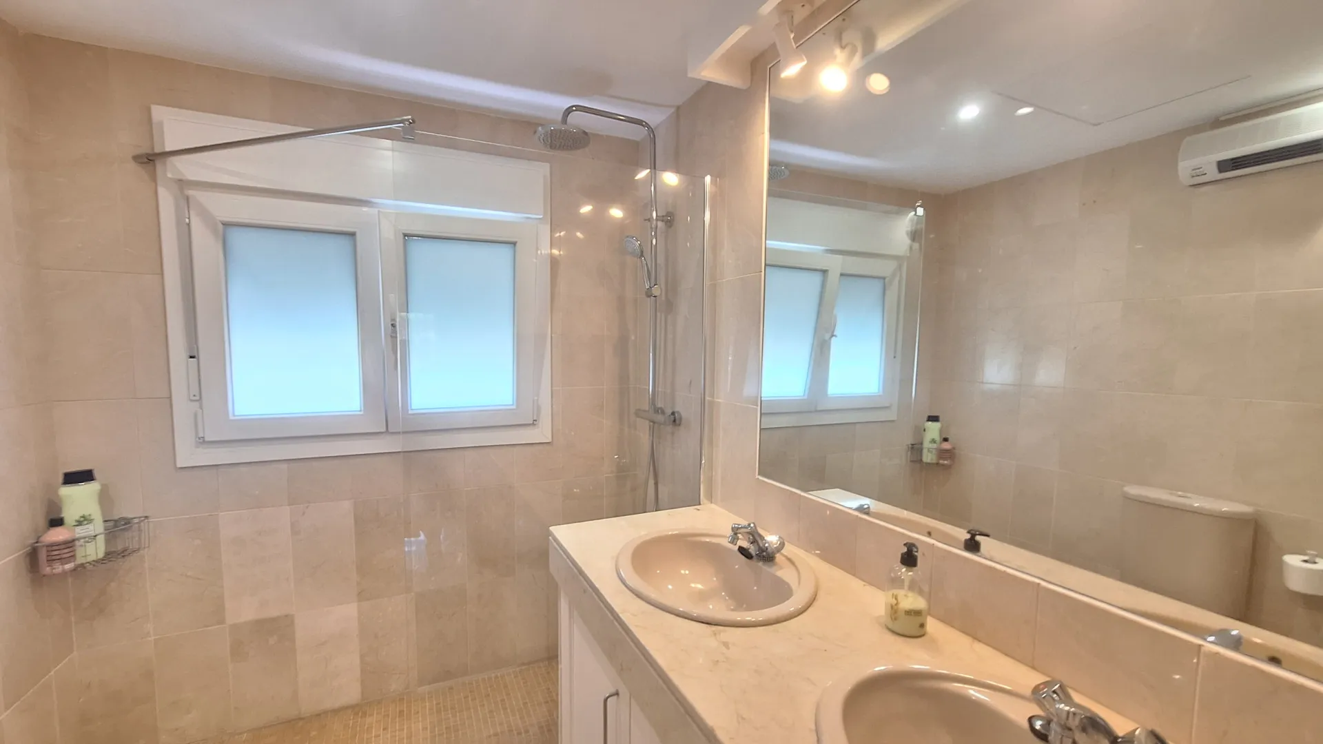 Apartment in Estepona West for sale
