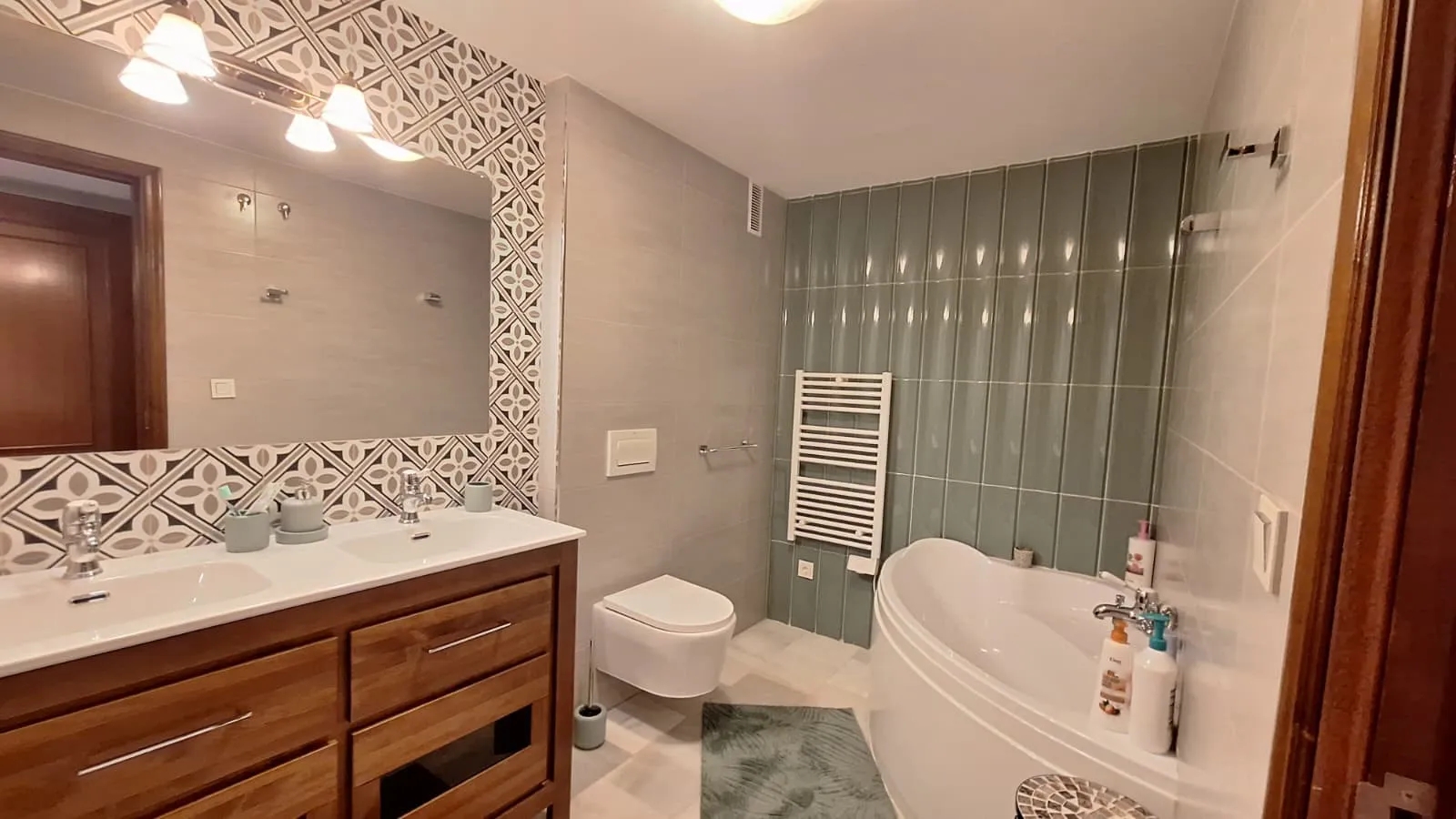 For sale apartment with 2 bedrooms in Arena Beach