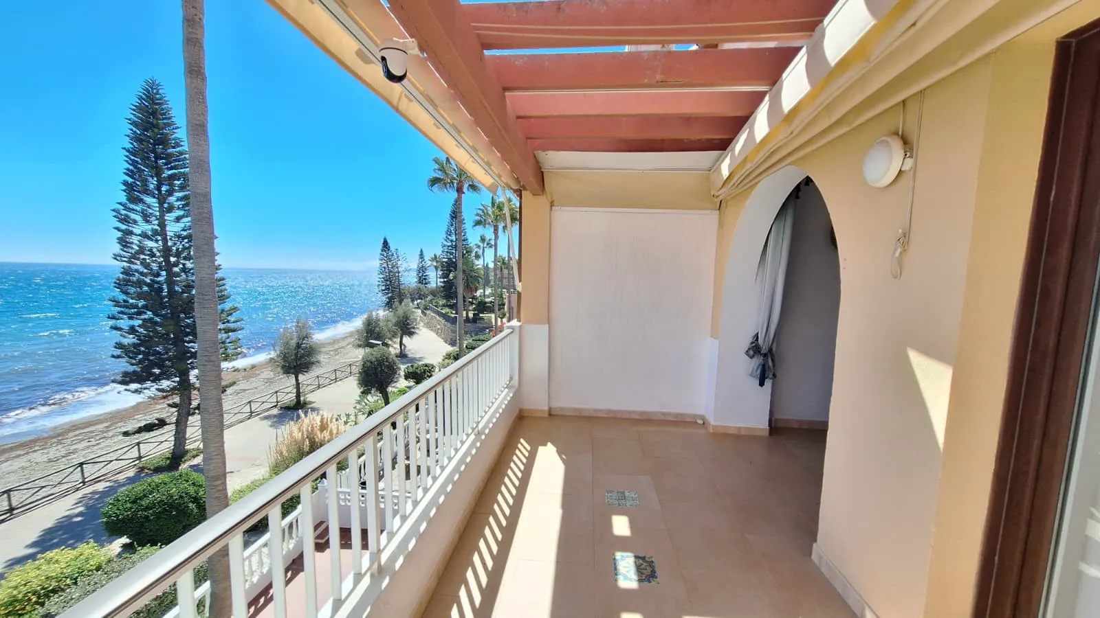 For sale apartment with 2 bedrooms in Arena Beach