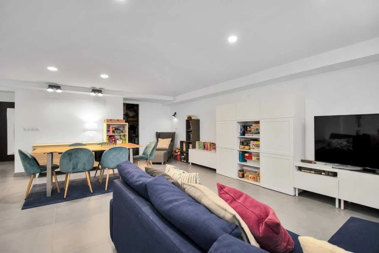 Town house for sale in Doña Julia