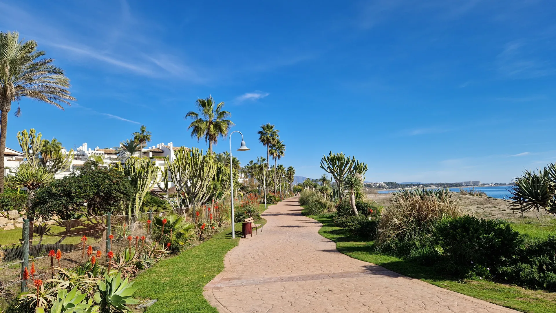 Ground floor apartment for sale in Costalita with 3 bedrooms