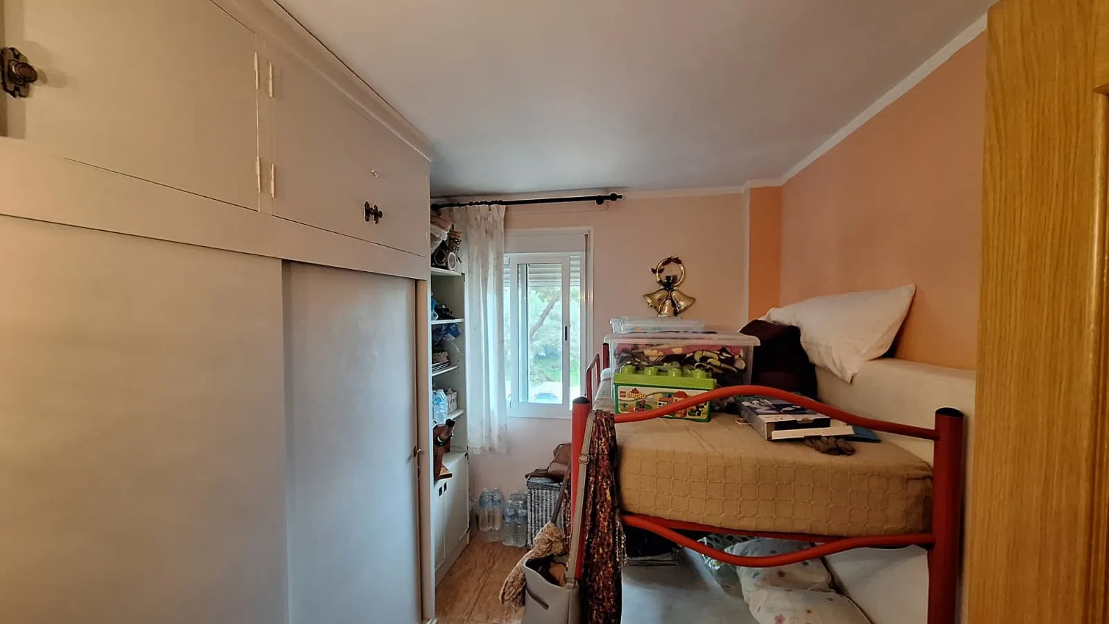 Buy apartment in Estepona West with 3 bedrooms
