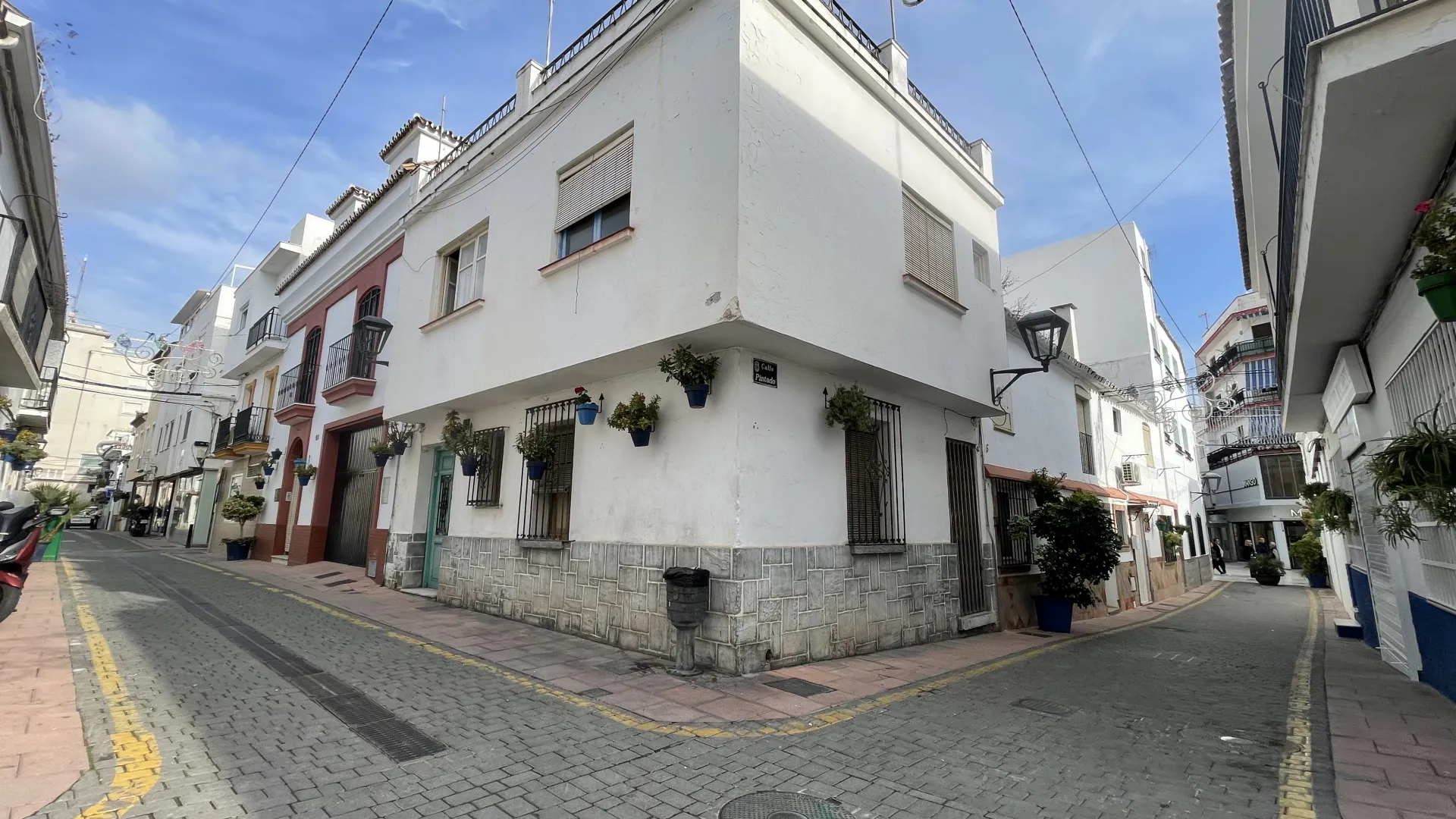 Comprar casa de 8 dormitorios en Estepona Casco Antiguo