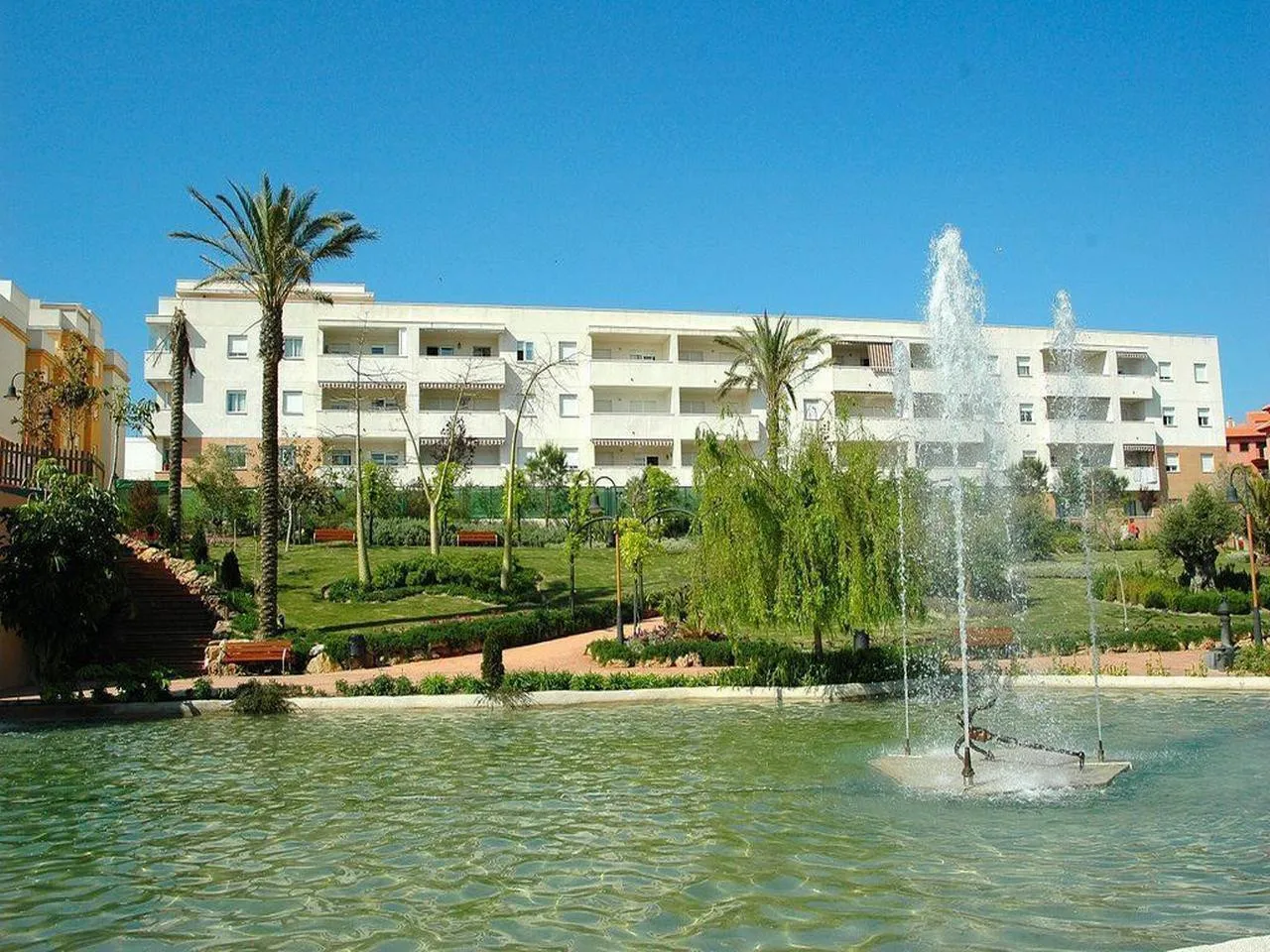 Apartamento en venta en Estepona