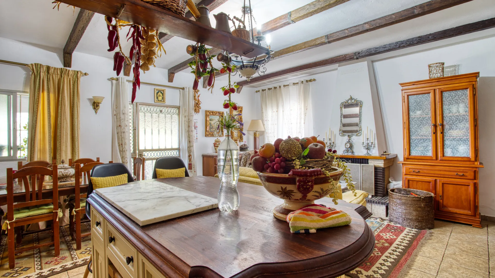 Finca en venta de 3 dormitorios en San Martin del Tesorillo