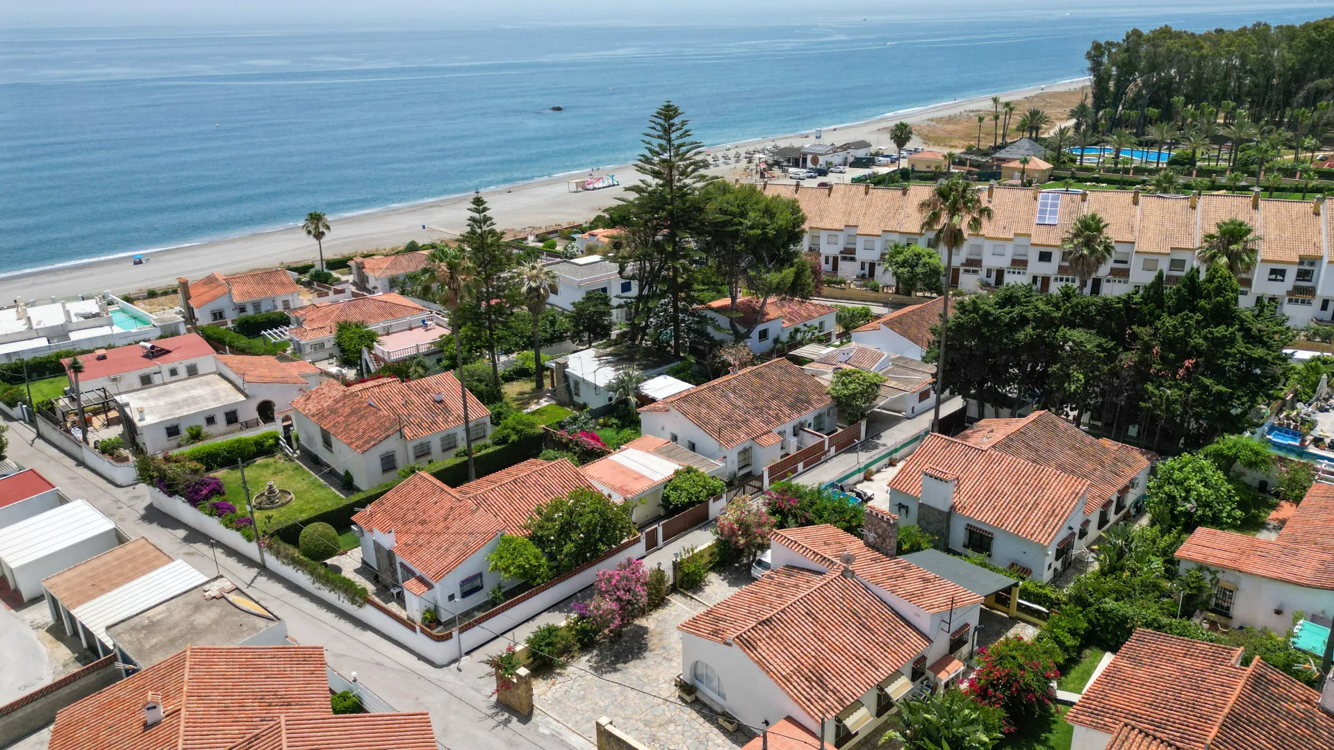 Chalet a la venta en Jardin Tropical con 3 dormitorios