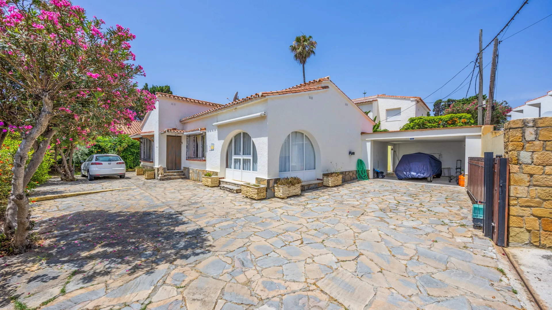 Chalet a la venta en Jardin Tropical con 3 dormitorios