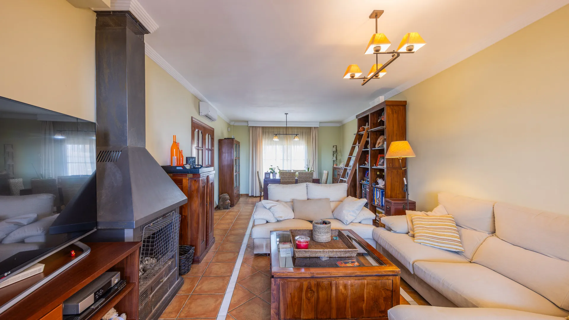 For sale town house with 3 bedrooms in Alcaidesa Costa