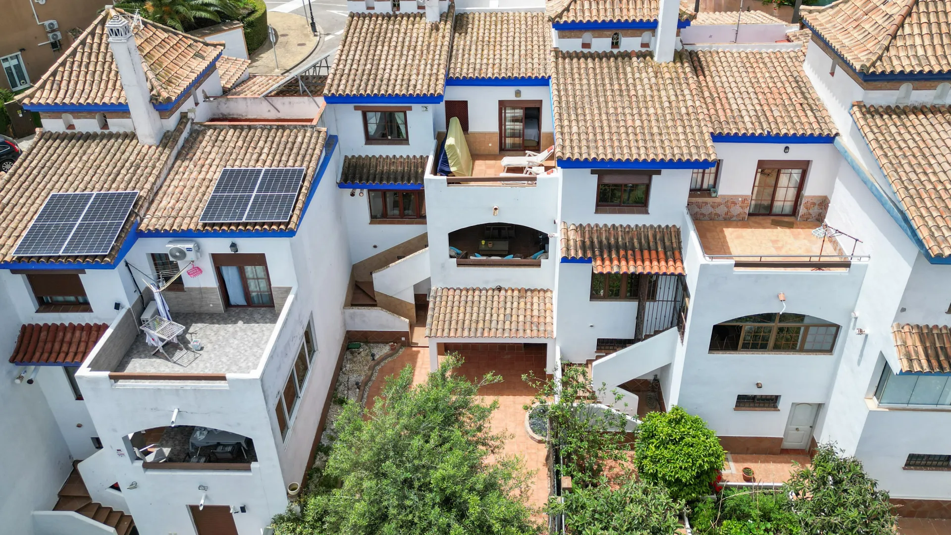 For sale town house with 3 bedrooms in Alcaidesa Costa