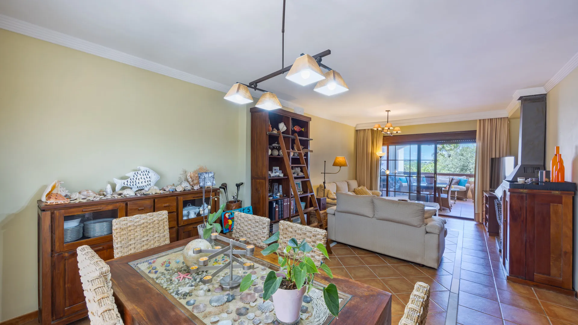 For sale town house with 3 bedrooms in Alcaidesa Costa