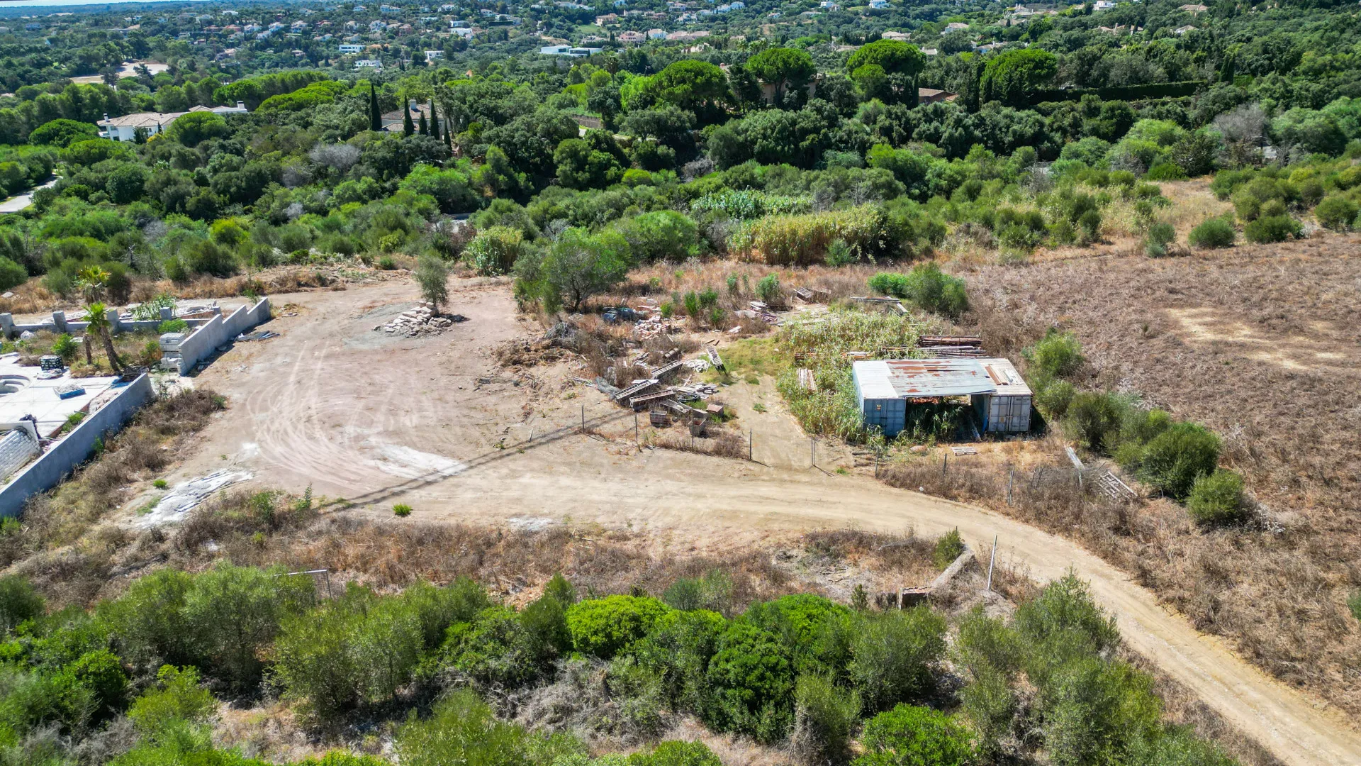 Zona L, parcela a la venta