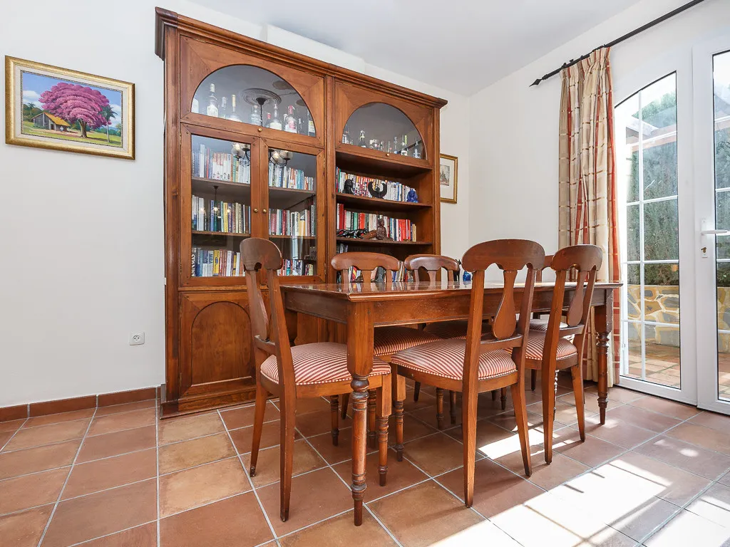Zona B, villa en venta