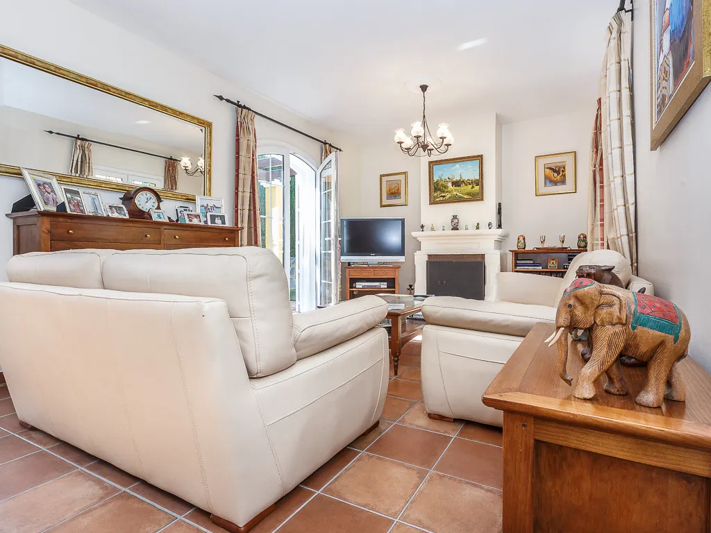 Zona B, villa en venta