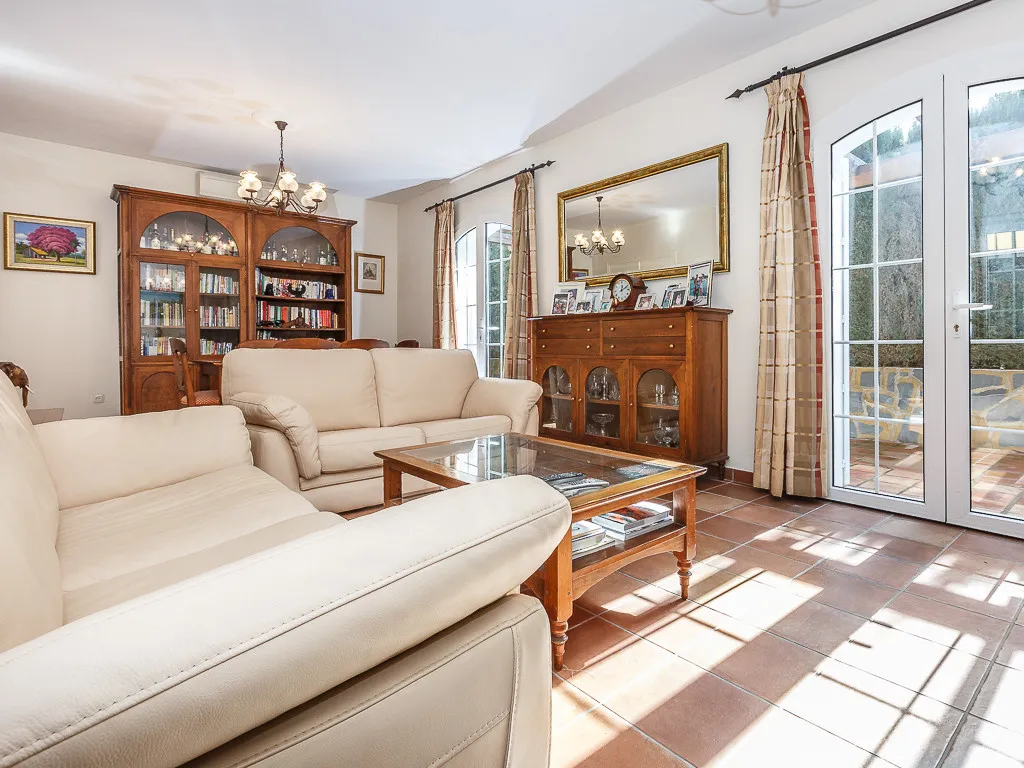 Zona B, villa en venta