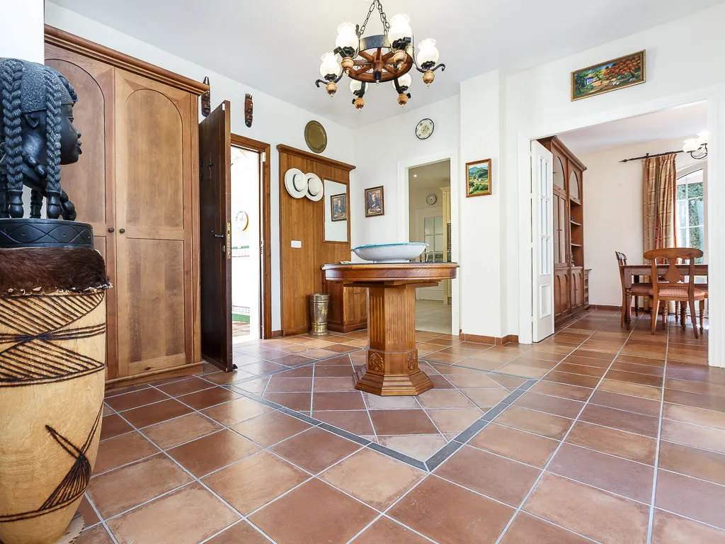Zona B, villa en venta