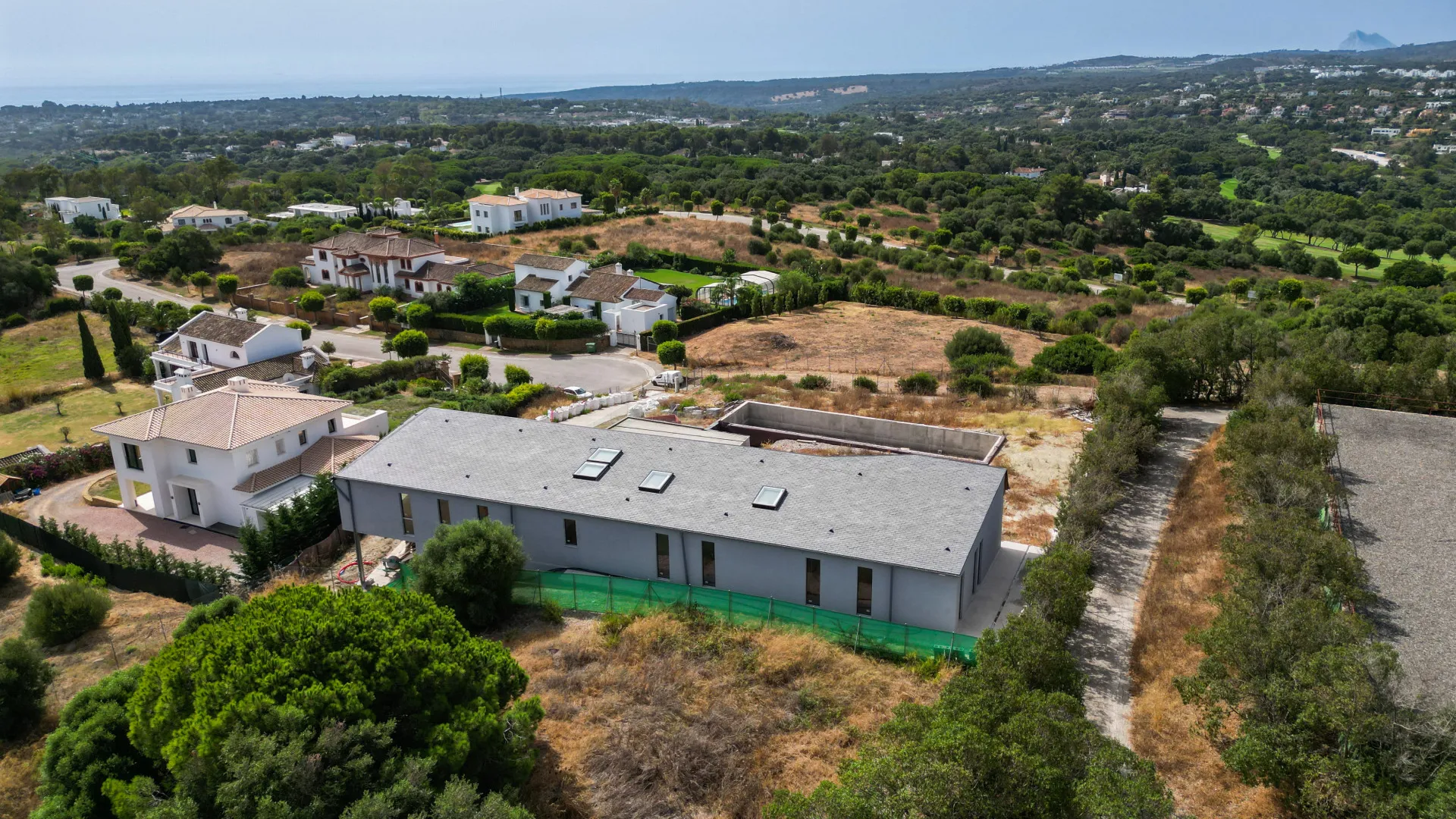 Se vende villa con 5 dormitorios en Zona L
