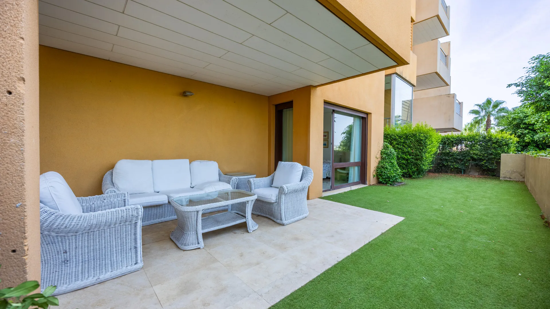 Apartamento planta baja en venta en Ribera del Marlin con 3 dormitorios