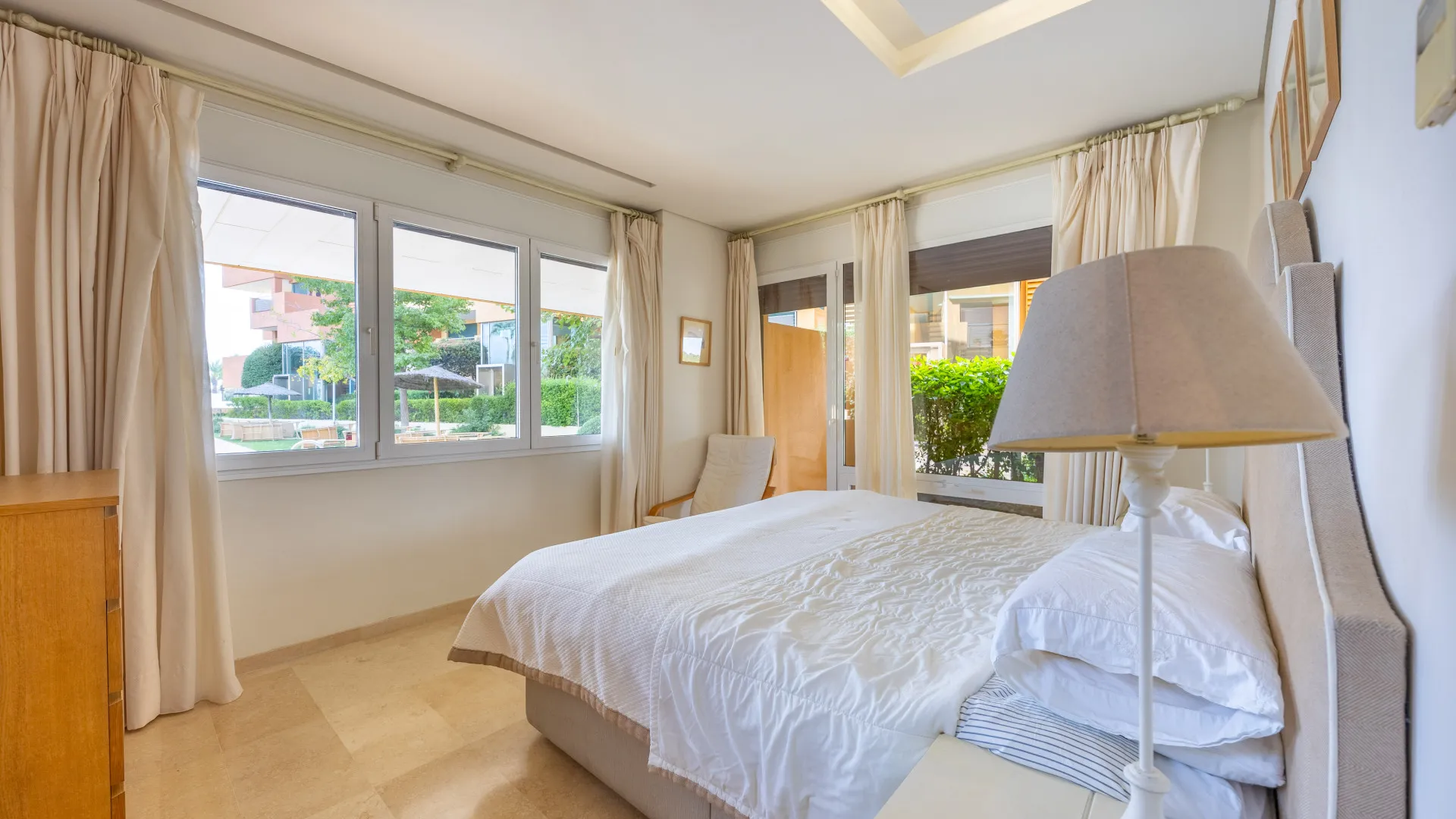 Apartamento planta baja en venta en Ribera del Marlin con 3 dormitorios